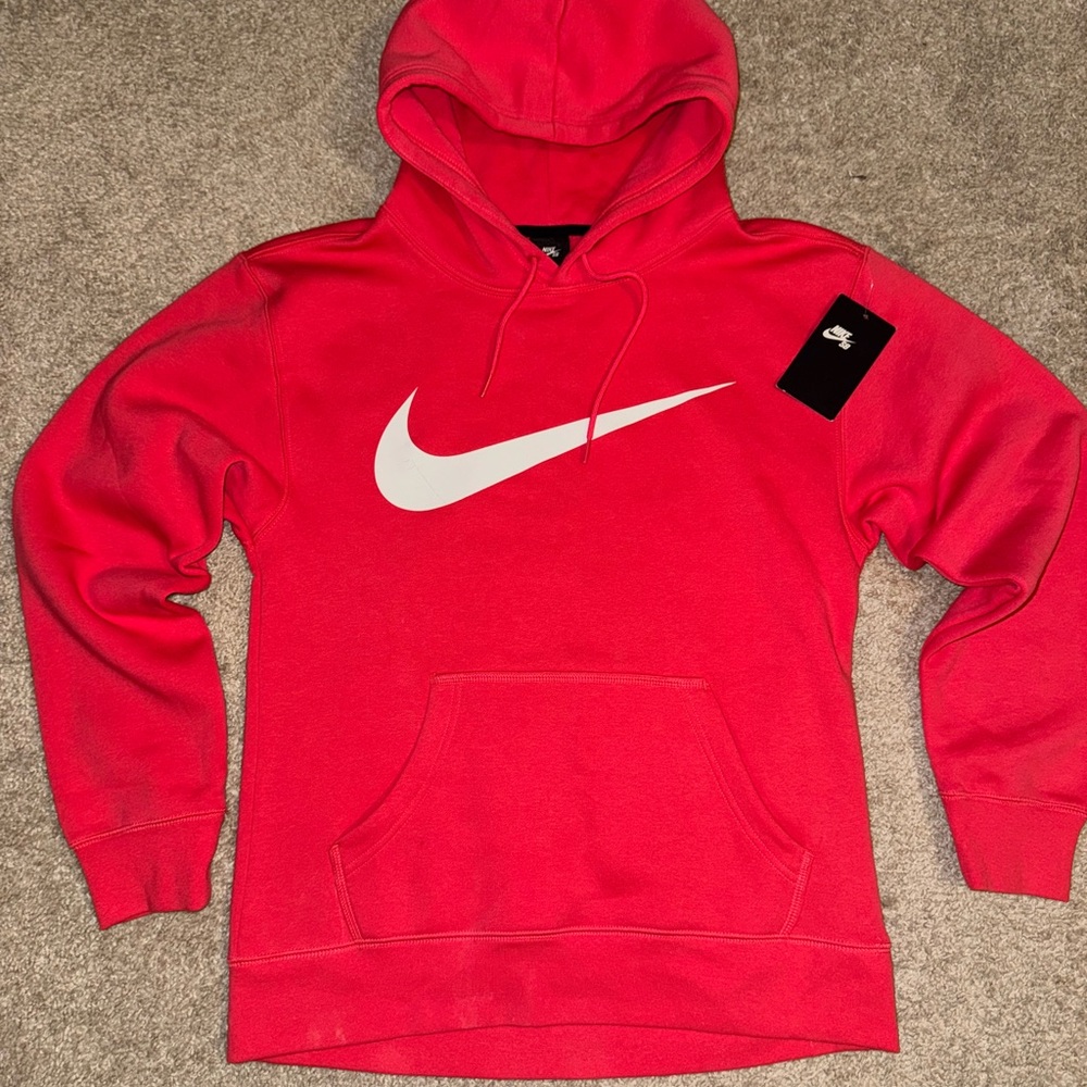 Nike SB Men's size small Bright Coral/Red Hoodie NWT